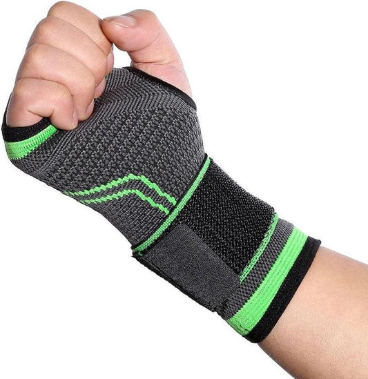 Wrist Brace | Wrist Support | Wrist Protector | Sports Brace Wrist | Professional Wrist Bandage | Wrist Bandage | Neoprene | Size M