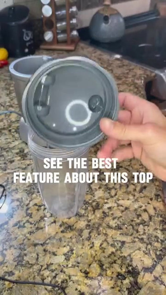 Flip Top To-Go Lid - 2 Pieces - Resealable Cup Lids - Replacement Parts Suitable for 600w and 900w Nutribullet Blender 32/24/18oz Cups Cup Lids - With Rubber Gasket - Seal - For On the Go