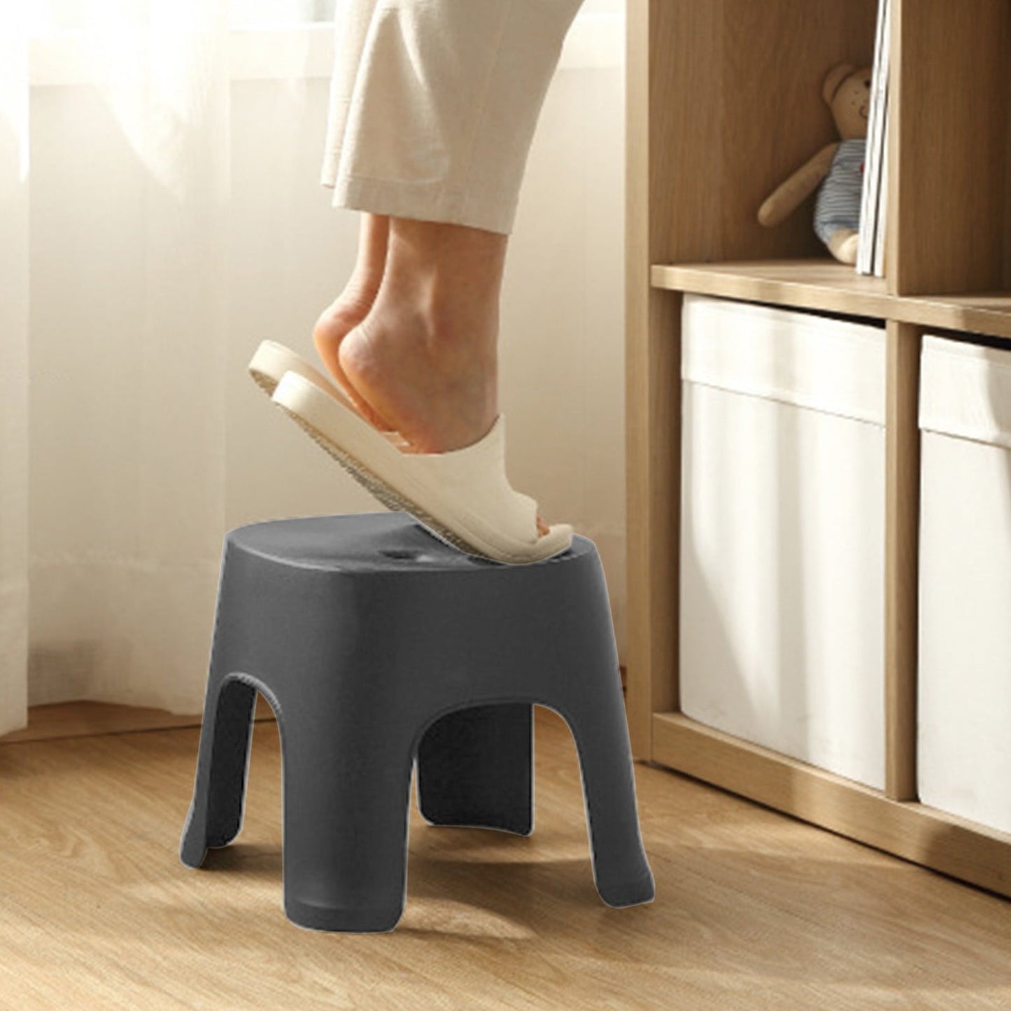 Step Stool for Kids Stool for Bathroom Toddler Stool Bathroom Step Stool Step Stool for Toddlers Anti Non-Slip Toilet Seat Child,Plastic Mini Stool,Thickened Design Ideal,Sturdy And Lightweight Black