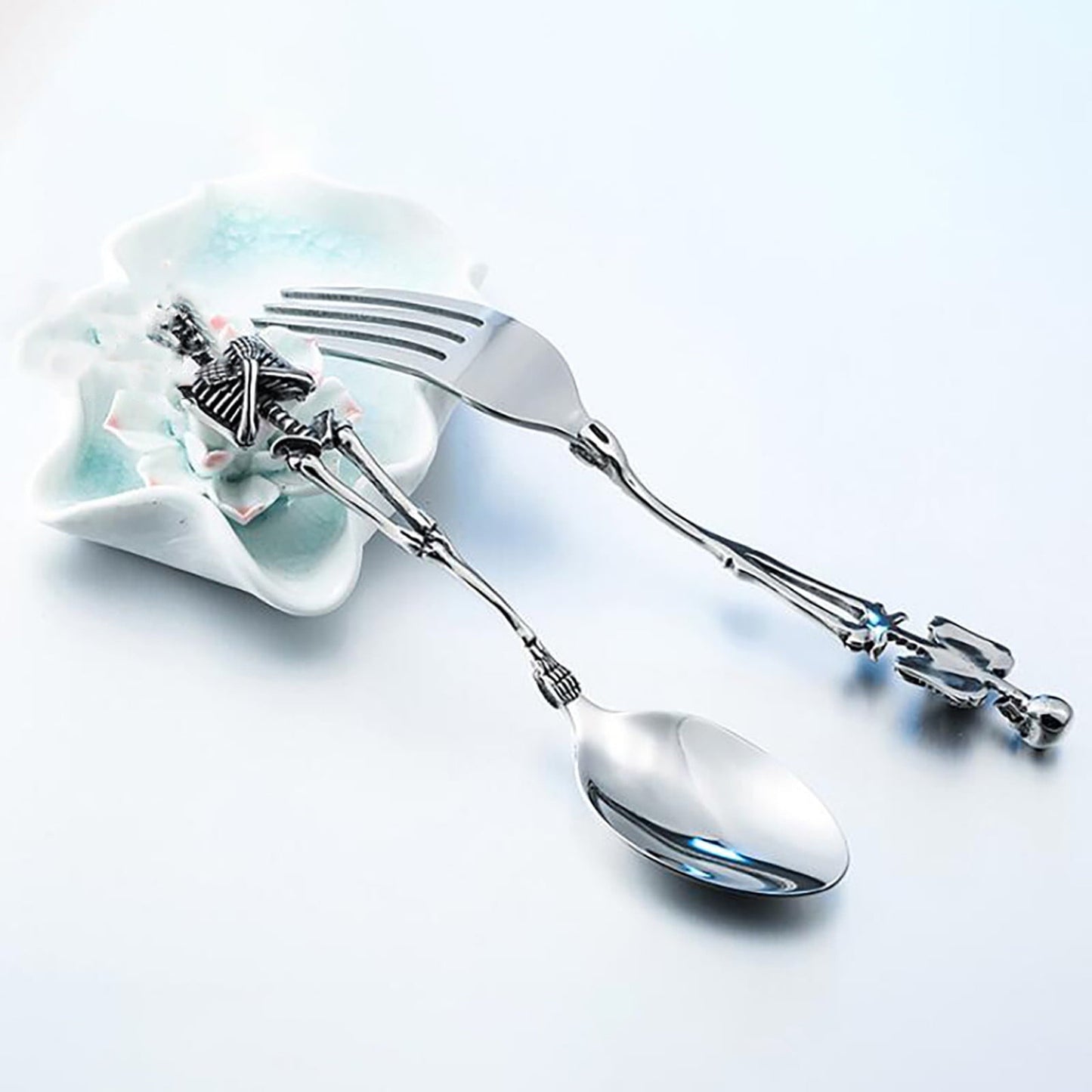 Darzheoy Stainless Steel Skeleton Skull Spoon and Fork Flatware Tableware Gifts for Halloween Easter and Christmas (Spoon) B