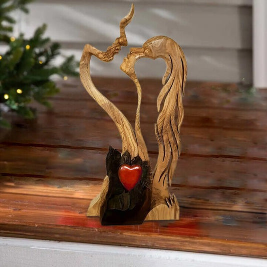 Romantic Abstract Statue Love Heart Kissing Couple Wooden Figures Sculpture.