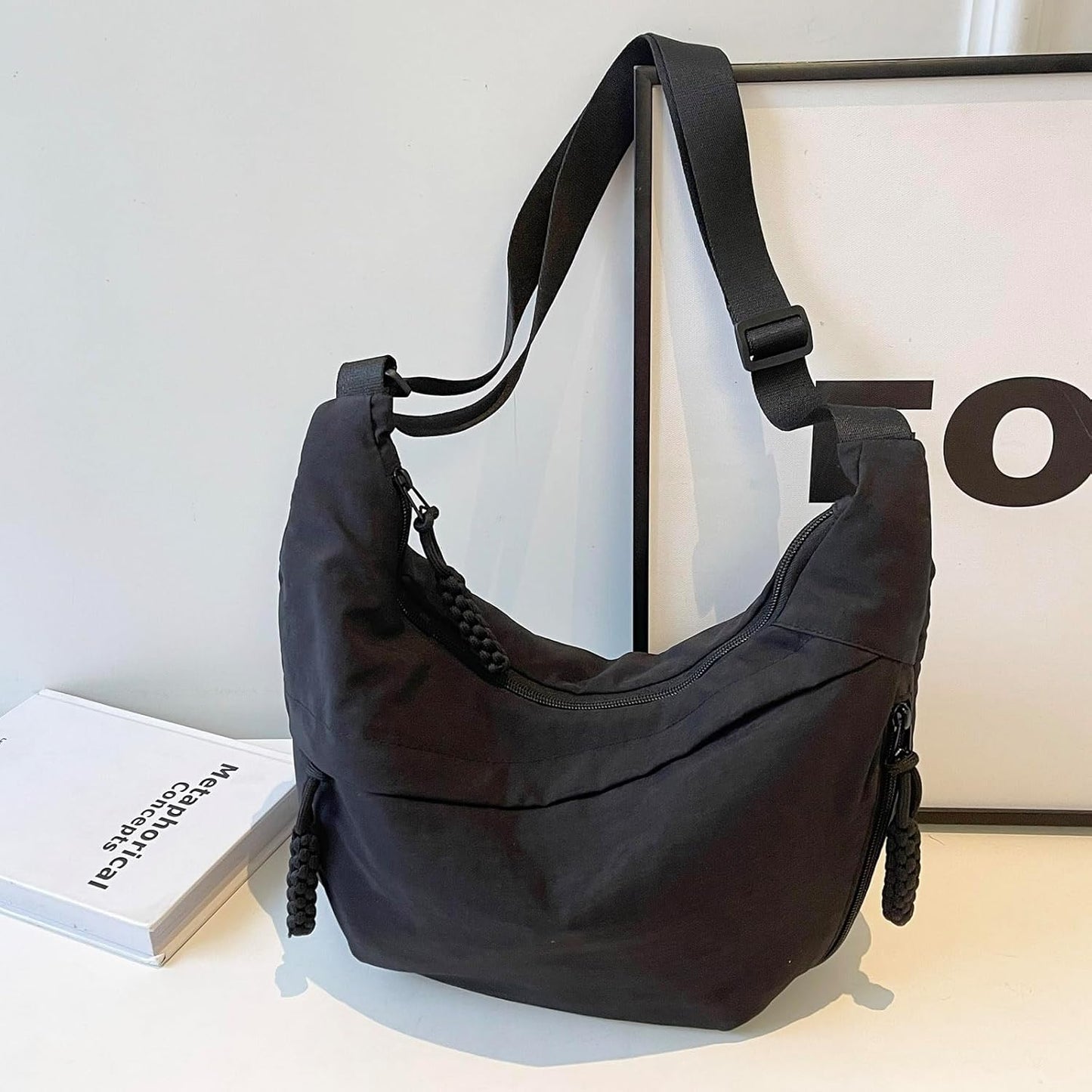 Crescent Bag for Women Men Nylon Crossbody Bags Multi-Pocket Sling Bag Roomy Hobo Bags Moon Bag Slouchy Dumpling Bag