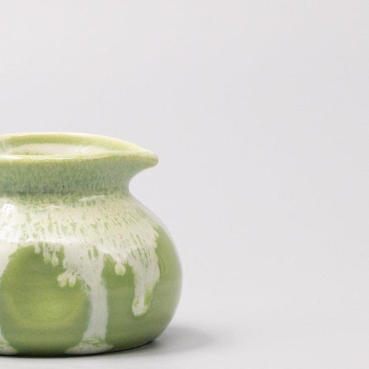 Pourer 120ml Pistachio White Drip.