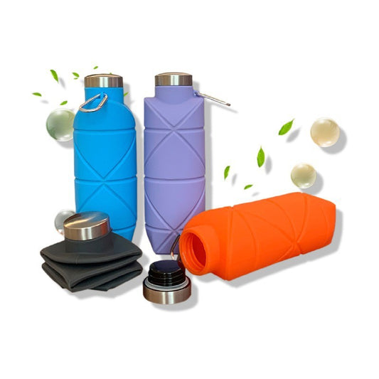 Orange-red 700ml Collapsible Silicone Water Bottle with Diamond Pattern - Food-Grade Portable Sports Bottle for Hiking, Camping, Travel & Gym - Leak-Proof Foldable Design with Carabiner Clip