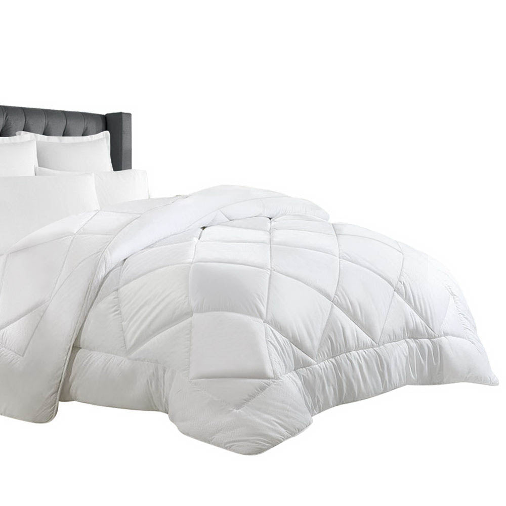 Giselle Bedding 700GSM Microfibre Bamboo Quilt Super King.