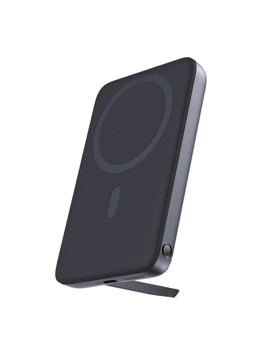 Aukey MagLinnk 6700mAh Magnetic Wireless Charging Power Bank (PB-MS01).