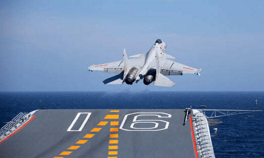 Christmas gift J-15 Carrier-Based Fighter Jet Building Blocks Set, 272 Pieces Military Aircraft Model Kit for Kids Aged 6+ & Enthusiastsï¼J15 carrier aircraftï¼.