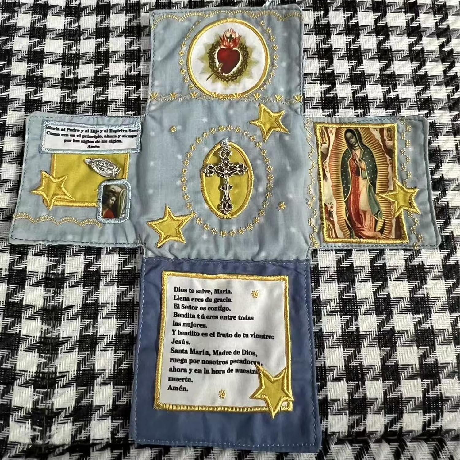 Mini Handcrafted Catholic Pocket Shrine â Foldable Prayer Altar with Silver Cross, Religious Art & Embroidered Prayers, Portable Faith Companion, 6.5 x 5.5 Inches (Red).