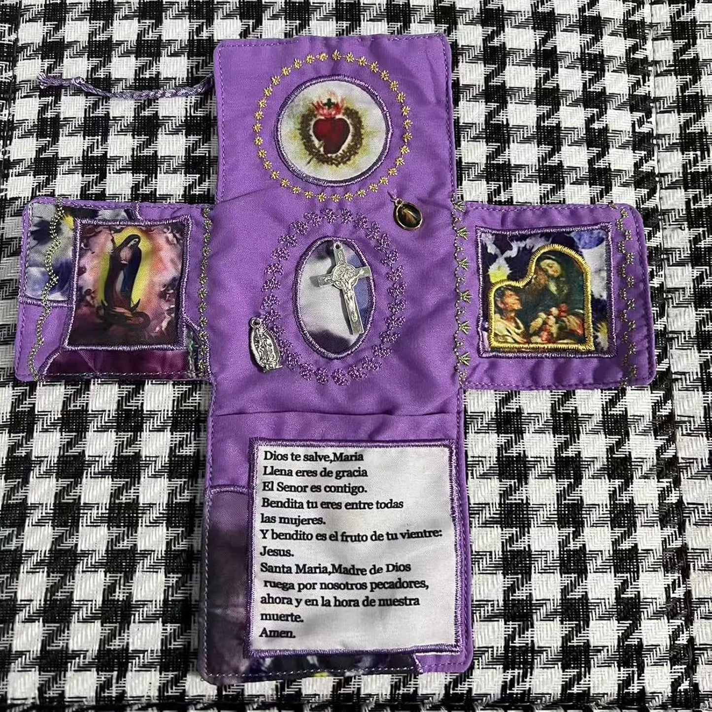 Mini Handcrafted Catholic Pocket Shrine â Foldable Prayer Altar with Silver Cross, Religious Art & Embroidered Prayers, Portable Faith Companion, 6.5 x 5.5 Inches (Purple).