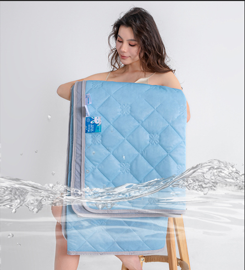 Christmas gifts for loved ones Aussie Summer Cooling Quilt – 4 Sizes, Breathable, Lightweight & Skin-Friendly for Refreshing Sleep All Season(sky blue,200cm*230cm)