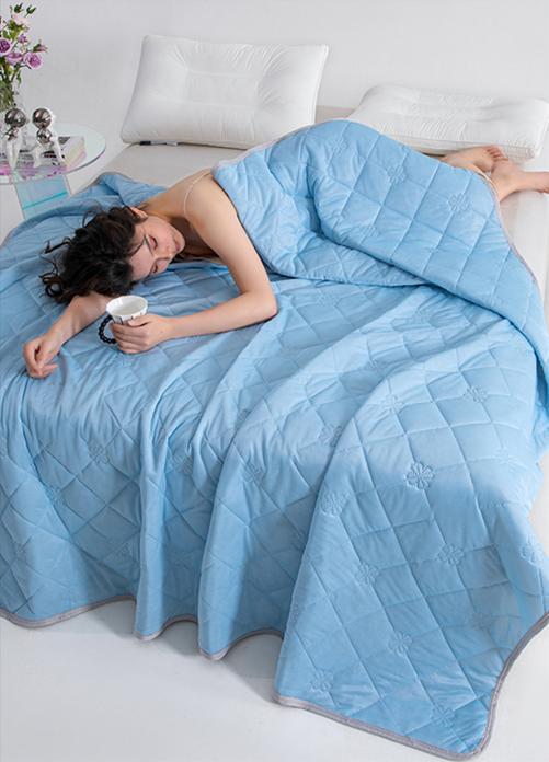 Christmas gifts for loved ones Aussie Summer Cooling Quilt – 4 Sizes, Breathable, Lightweight & Skin-Friendly for Refreshing Sleep All Season(pink,200cm*230cm)
