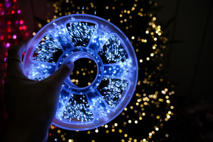900 LED Cool White USB Fairy String Lights with Remote, 30m Green Wire, IP44 Waterproof 8-Mode Timer for Christmas Bedroom Decor