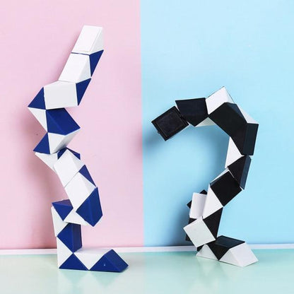 Plastic Snake Twist Puzzle Mini Educational Game Toy for Kids Boys Girls Gift.