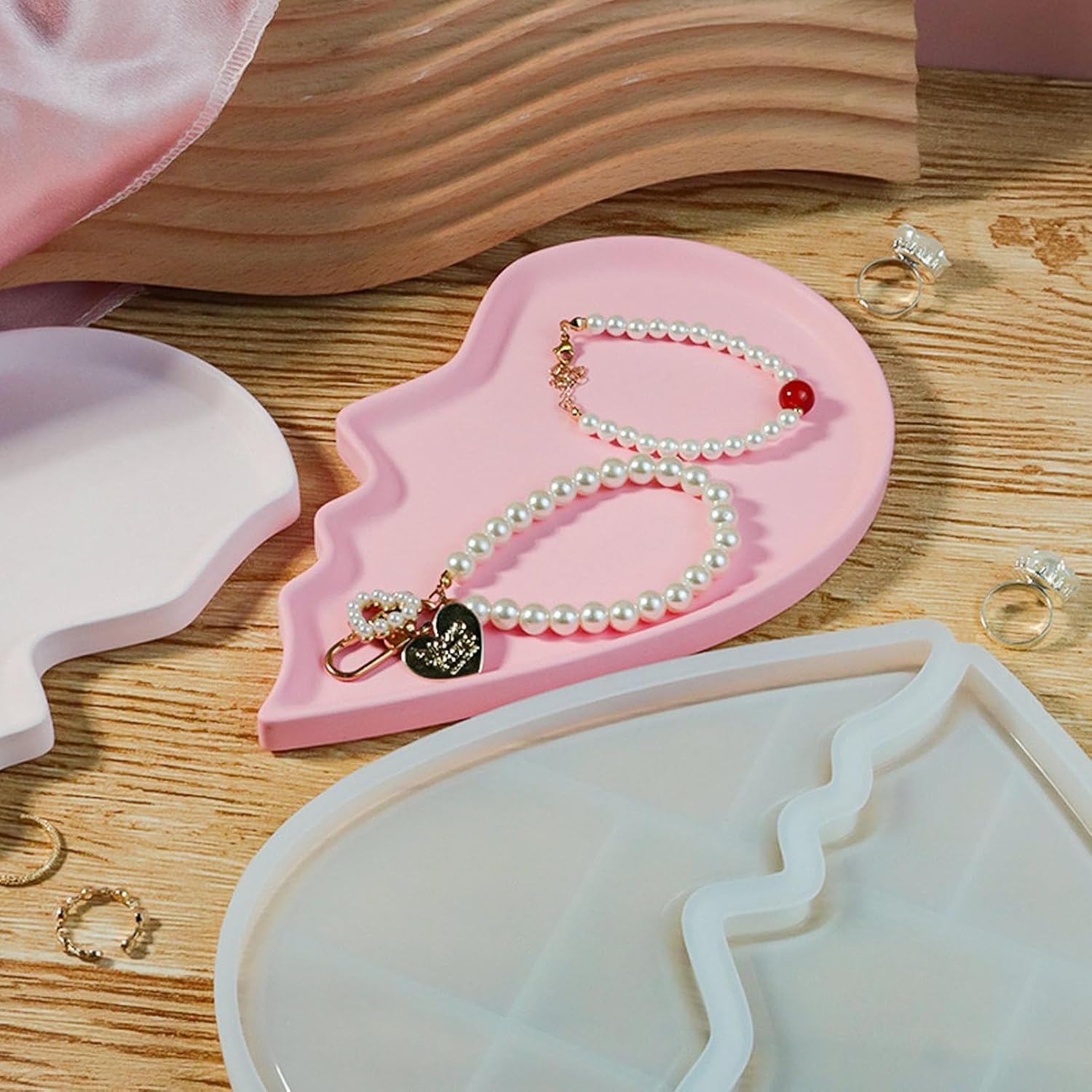 Heart Jewelry Tray Silicone Mold, Epoxy Resin Casting Mold for Jewelry Storage.