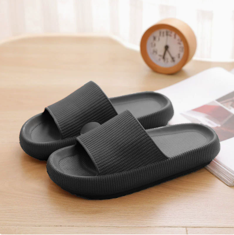 Cloud Slippers for Women and Men, Pillow House Slippers Shower Shoes Indoor Slides Bathroom Sandals, Ultimate Comfort, Lightweight, Thick Sole, Non-Slip, Easy to Clean black（42-43）