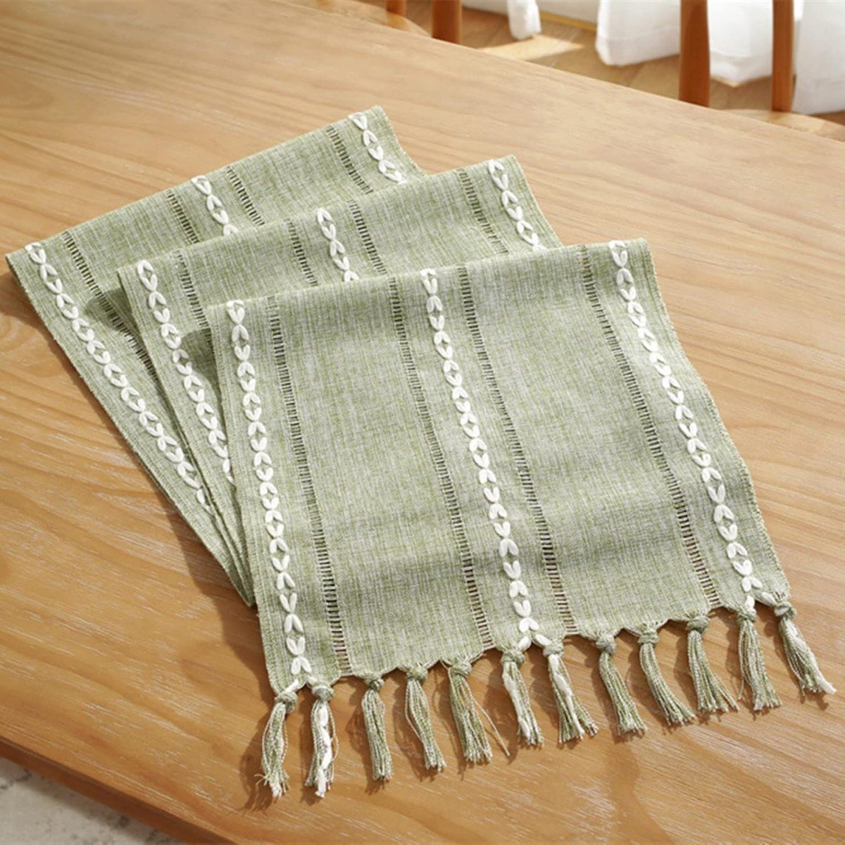 Striped Woven Table Runner - Embroidered Woven Table Runner with Tassels - Bohemian Style Striped Woven Table Runner - For Parties, Christmas, Kitchen, Dinner, Birthday Table Decorations - 33 x 305 cm