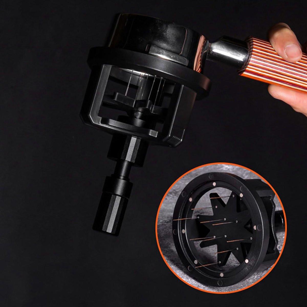 Coffee press - Manual press - Magnetic coffee dispenser - Coffee maker accessory - Non-slip needle stirrer - Countertop - Workstation - Preparation - Ground coffee smoother for home brewing - 51 mm.
