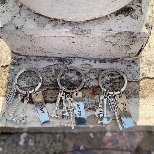 Keychain Dad The Handyman | Wrench Keychain I Key Holder II Love Dad I Father's Day Gift I Silver.