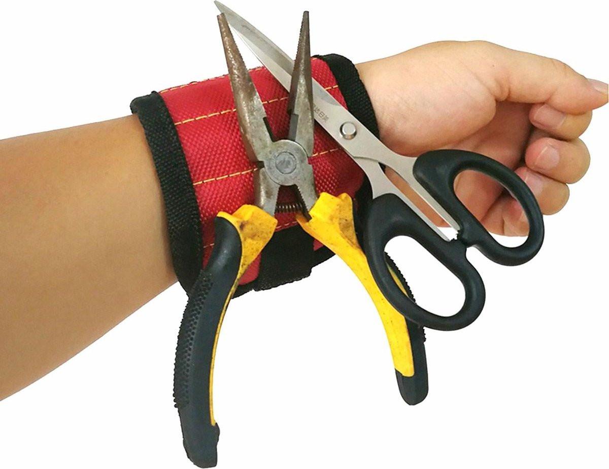 Magnetic Bracelet With 3 Magnetic Pockets | Wrist Tool Belt | Screw Wristband | DIY Bracelet | One Size | Black.