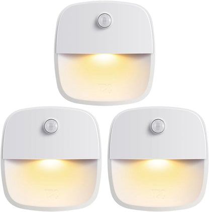 Indoor lighting with motion sensor - Battery-operated stair lighting - Wireless stick-on LED night light - for closets, hallways, bathrooms, kitchens, kitchen cabinets, energy-efficient (warm white - 3 pieces)
