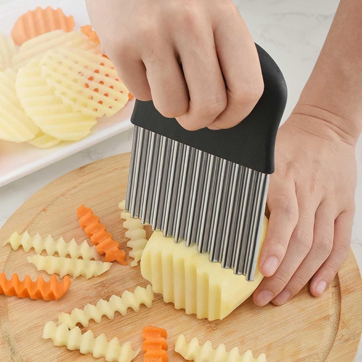 Vegetable knife - Stainless steel - Serrated blade - Potato chip cutter - Fruit and vegetable cutter - Kitchen tool