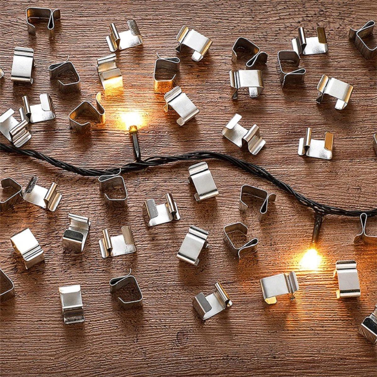 Cable Clips - 100 Pieces - Cable Holder - Halloween - Christmas - Nail Clip - Cable Tie - Clips - Cable Channel - Ties - Cable Lock - Cable Channels - Roof Hooks - Cable Clamp - Strong Clamping Force - 20 x 14 mm - Very Suitable for Party / Halloween / Ch.