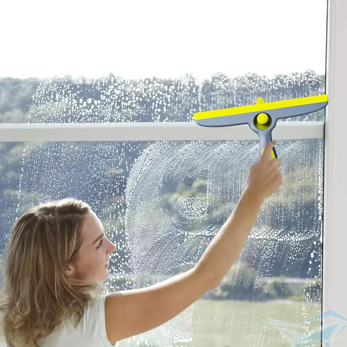 Squeegee - Window Squeegee - Window Wiper - Professional Cleaning - Window Cleaning - Window Wiper - Hand Squeegee - Shower Squeegee - Household Use - With Suction Cup - For Multifunctional Use Windows, Shower And Car - 25 CM Wiping Width - Green