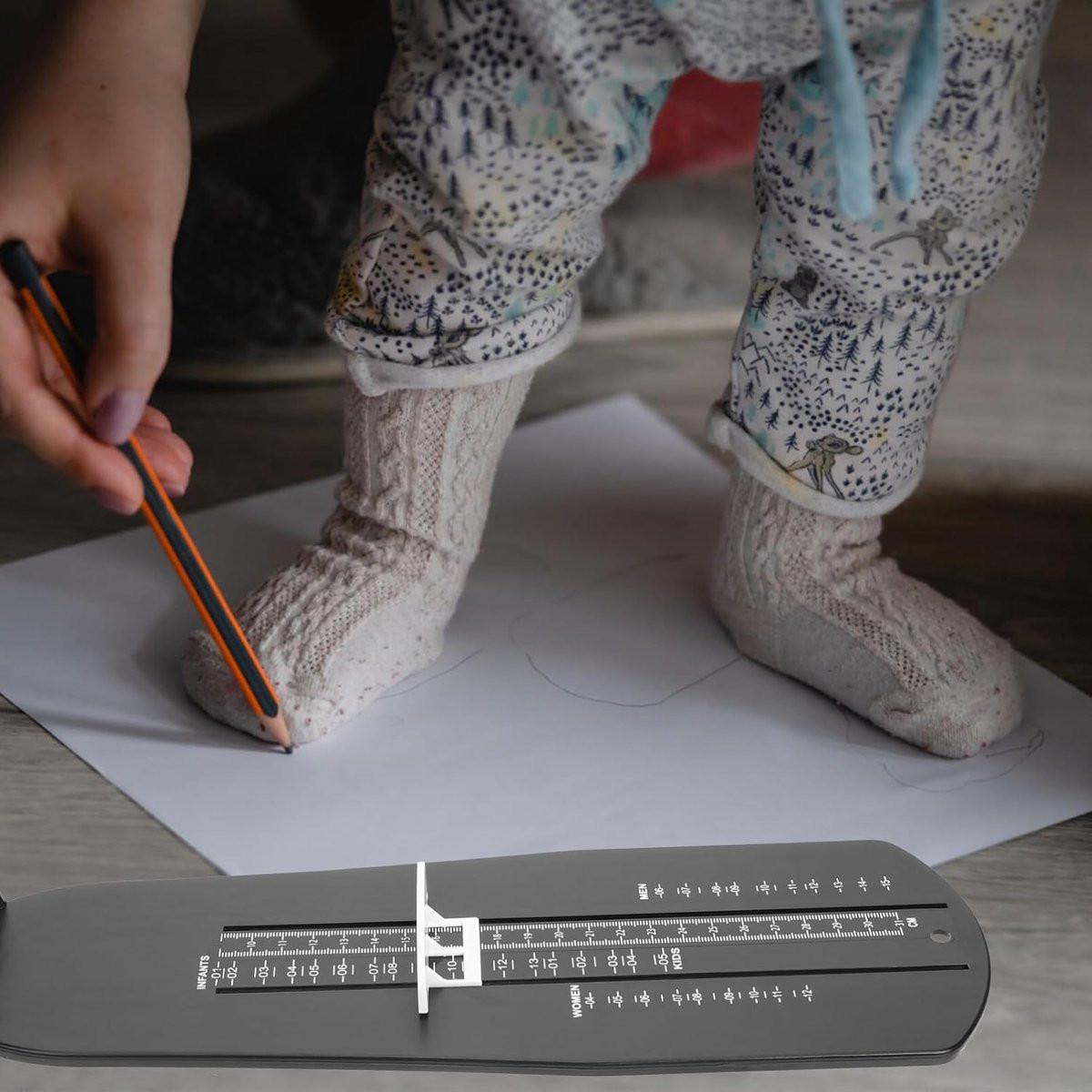 Shoe Size Meter - Foot Measuring Tool - Measuring Feet - Universal Measuring System - Child Shoe Size Meter - Shoe Measuring Tool - Measurement - Children and Adults - Find the Perfect Fit - Measurement Chart - Up to 31 cm - Shoe Size 19 - 48 - Black.