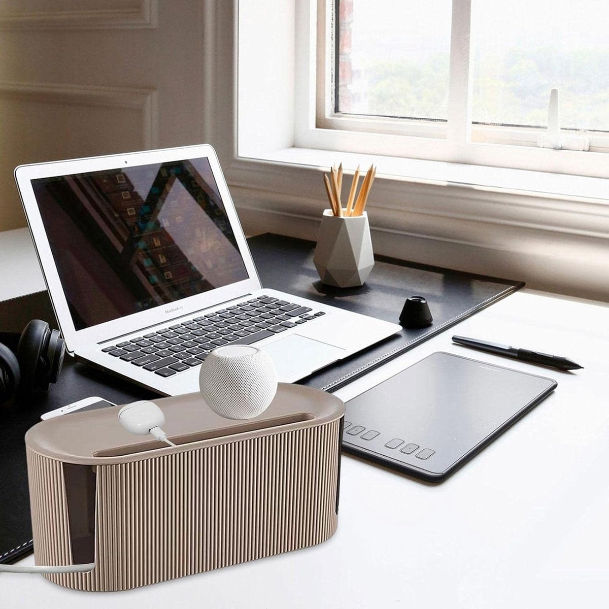 Cable management box - Cable cover box - Cable storage box - Cable storage - Cable management box - Cable management box - Cable storage box - Keep cables tidy - Desk Organizer - Storage Power Strip - Hideable Power Strips - Brown - 31×13.5×12.5cm