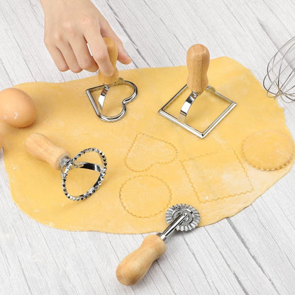 set of 4 ravioli cutters - dough wheel - dough cutter roller - ravioli cutter - ravioli makers - ravioli makers with wooden handle - for ravioli, pasta, dumplings, lasagna
