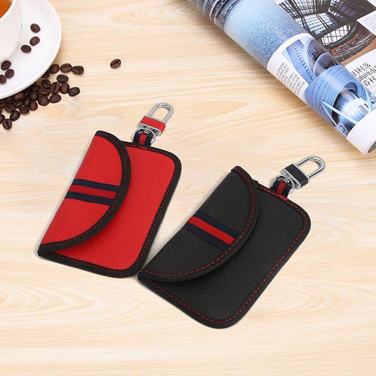RFID Anti-theft Car Key - 2 pieces - Protective cover - Car key - Anti-theft - With hook - Car key bag - Key bag - Security - Black/Red.