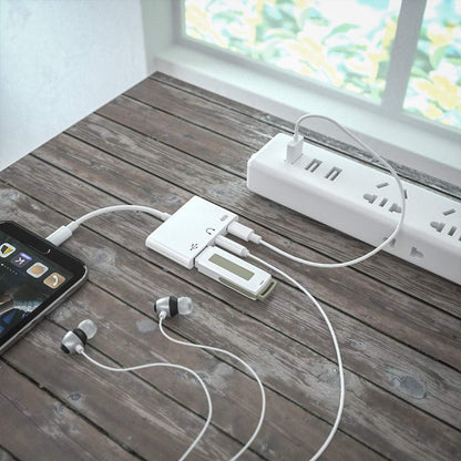 USB C to 3.5mm Jack Audio Adapter with Fast Charging OTG White.