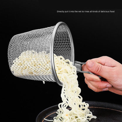 Stainless Steel Pasta Basket - Cooking Basket with Pasta Clamp - Hanging Strainer - Kitchen Utensils Suitable for Pasta, Ramen, Pho and Vegetables