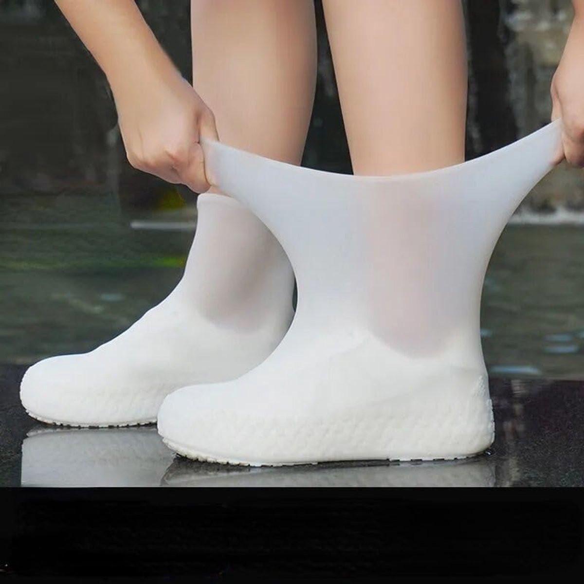 Overshoes - 1 Pair - Waterproof Silicone Overshoes - Reusable, Non-slip, Suitable for Outdoor Activities (White - Size L).