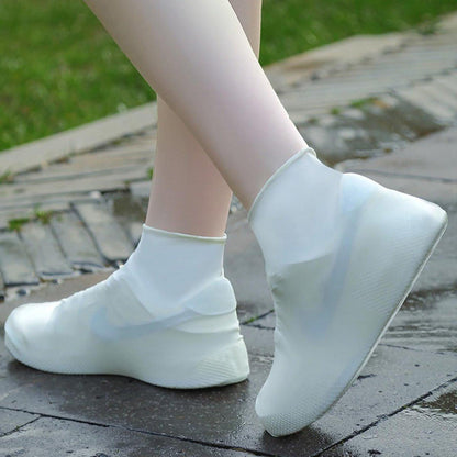 Overshoes - 1 Pair - Waterproof Silicone Overshoes - Reusable, Non-slip, Suitable for Outdoor Activities (White - Size L).
