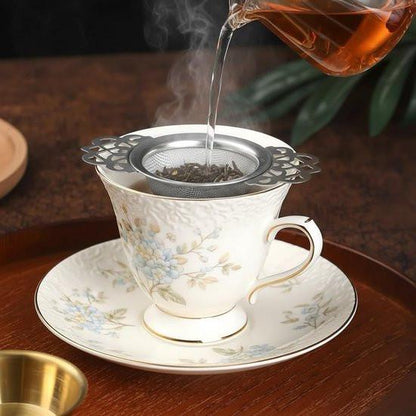 Tea Strainer - 2-piece set - Stainless steel tea infuser - Tea steeper with handle and drip cup - 6.5 cm - Mesh tea filter.