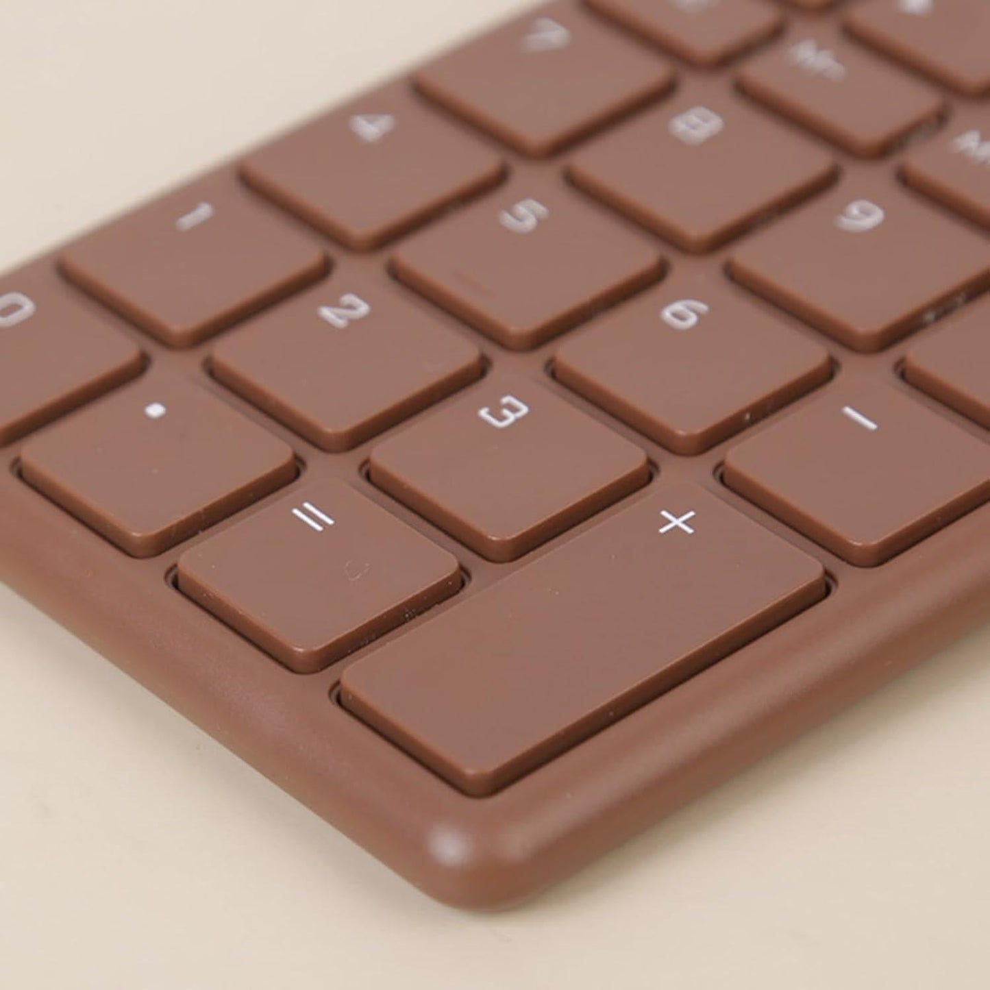Calculator - with LCD display - Portable - Silent - Brown - 1 pack.