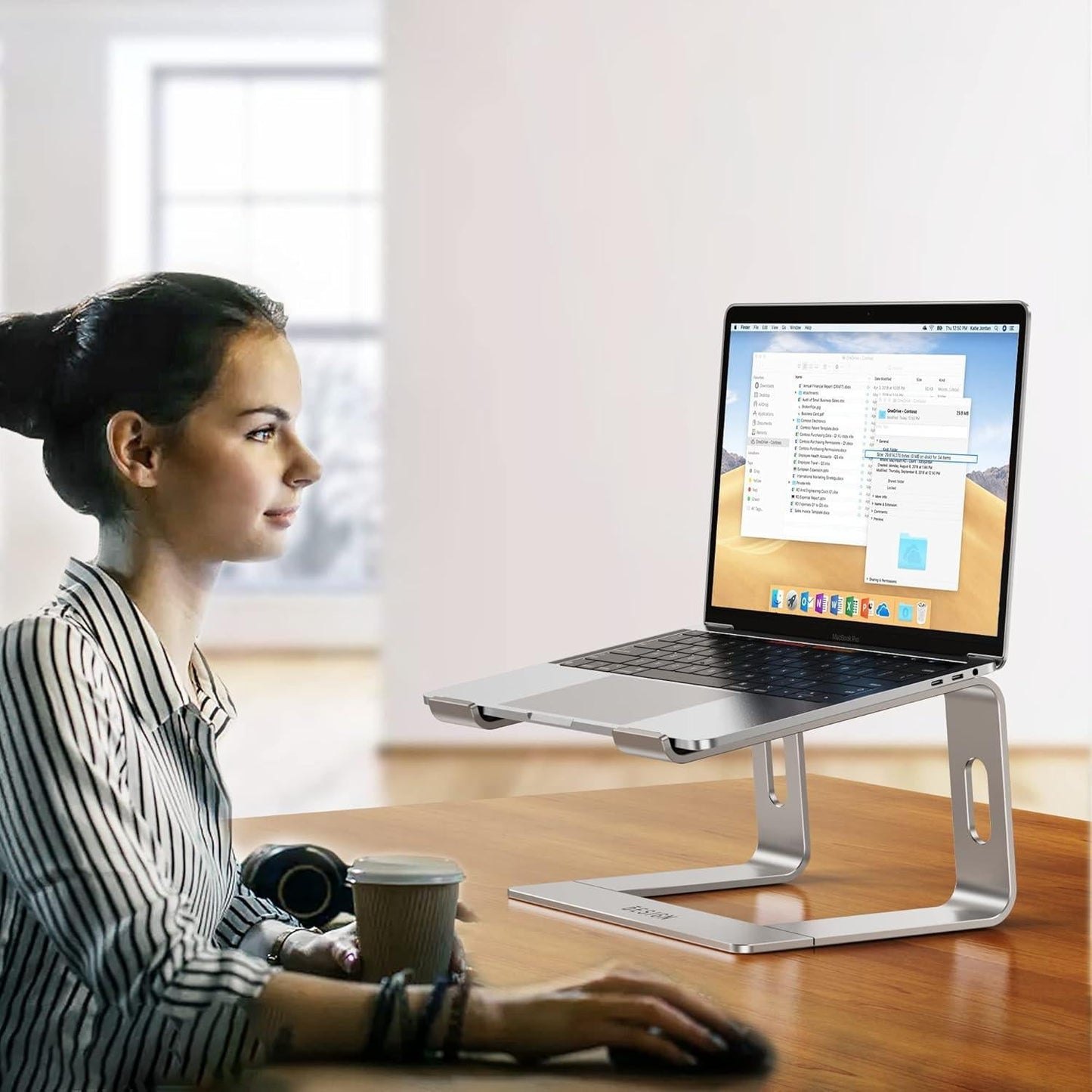 Ergonomic Aluminum Laptop Stand - Removable & Height Adjustable - Suitable for 10-14 inch Notebooks - Metal Silver.