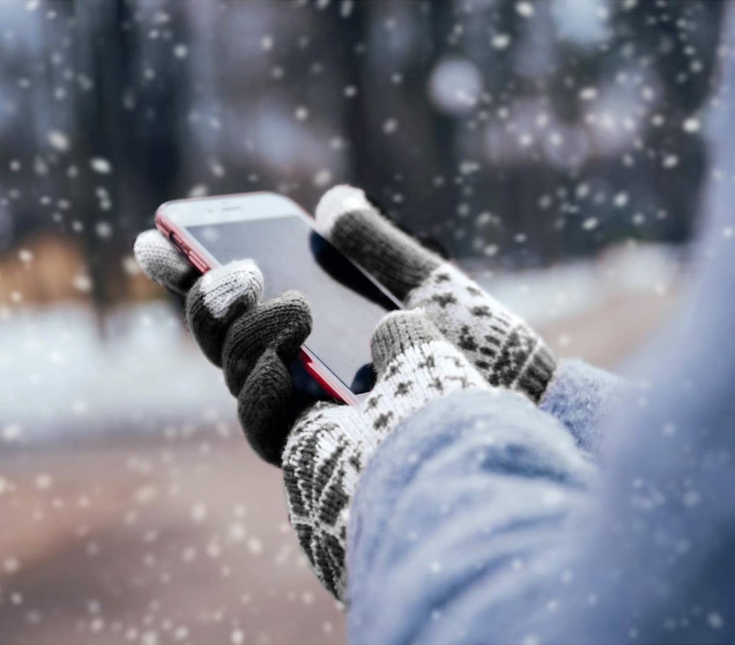 3 Pairs Touch Screen Gloves with Snow Flower Pattern, Warm Knit Winter Gloves Christmas Gifts Stocking Stuffers for Women Black White Red.
