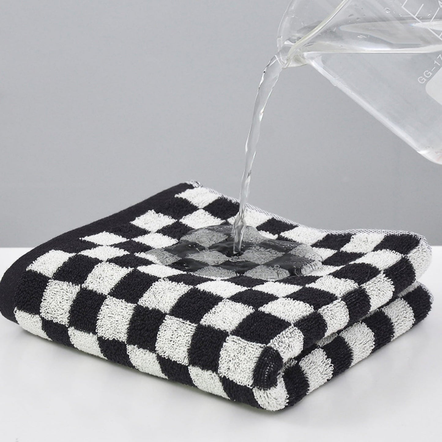 Checkered Bath Towels for Bathroom, Shower Towels 30" x 14", Super Soft and Quick Dry, Colorful Towel for Summer Beach Pool Green Black