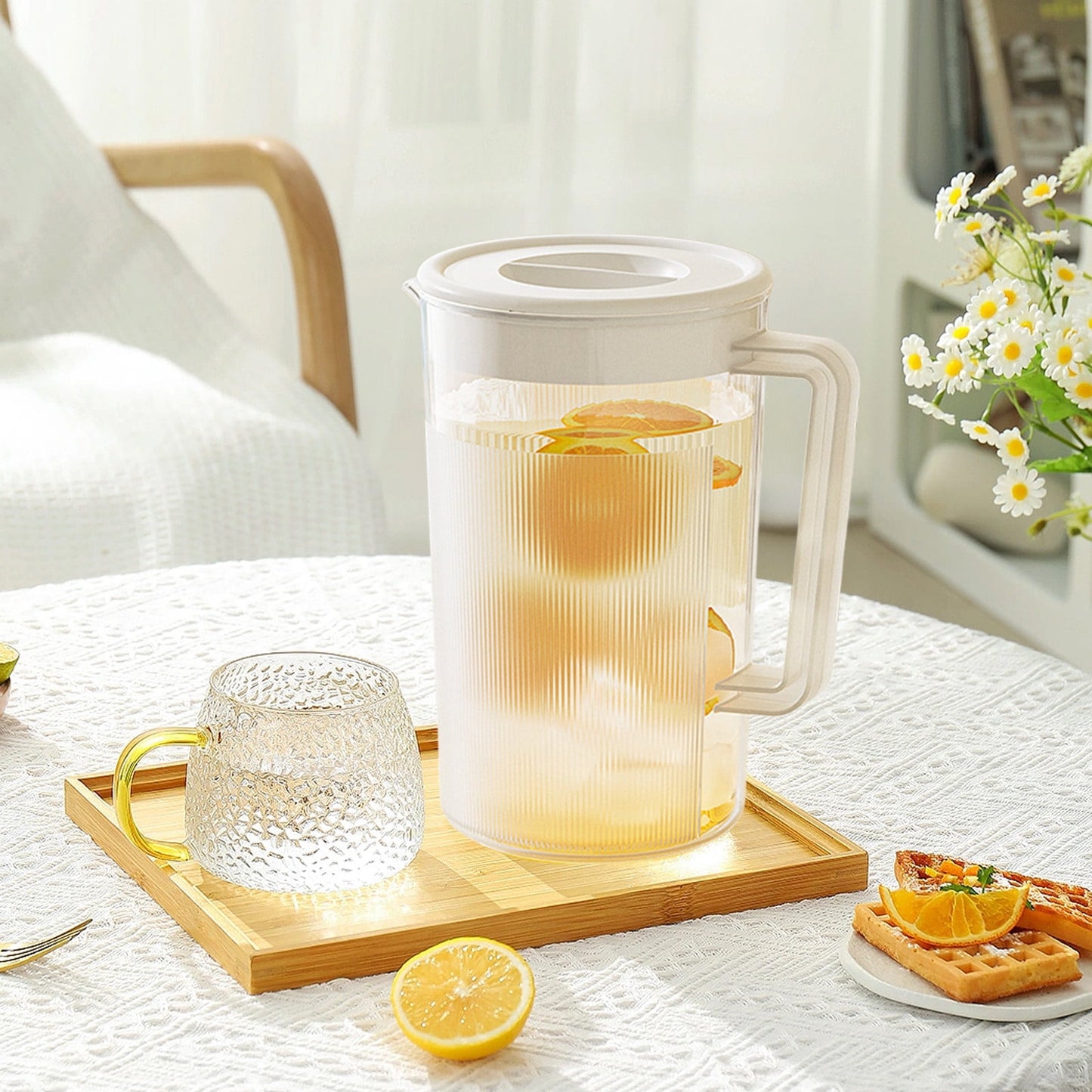 PALIFEUR Water Pitcher with Lid, 2 L Plastic Pitcher for Tea & Juice Water, Hot/Cold Water Jug, Tea Pitcher, Juice Pitcher, 13.5 x 7.2 x 4.7 Inch Z-7-White