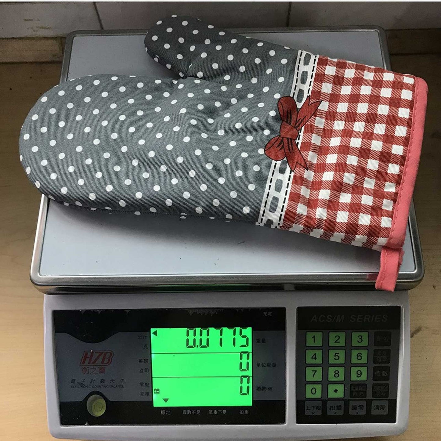 JWDX Oven Mitts Clearance! Kitchen Cooking Cotton Microwave Oven Gloves Mitts Pot Pad Heat Protected Beige, Oven Socks Promotion Include 2*Oven Gloves AS shown
