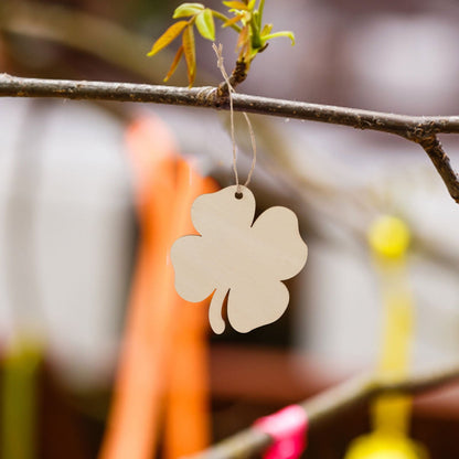 Ortofally 20pcs Four Leaf Ornaments Hanging Decor Unfinished Wooden Ornaments Wooden Shamrock Cutouts Wooden Slices Party Favors for DIY Crafts Beige