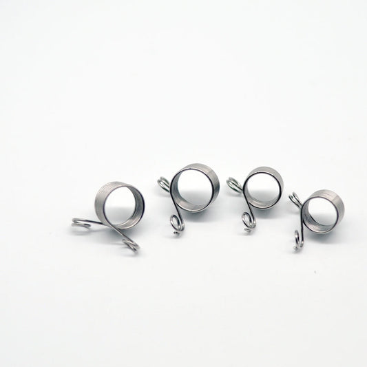 Ortofally 2 Pcs DIY Yarn Strand Guide Metal Yarn Threader Finger Ring Wool Thread Thimble Knitting Sewing Accessories Wool Weaving Tool (Large and Small Style) 1.9X1.1X1.1cm Silver