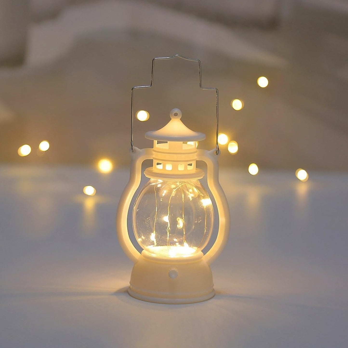Battery operated candles - LED candles - candles - Hangable - Retro decorations - Christmas candles - LED candles with moving flame - Rituals products - candle holder - rechargeable candles - battery operated moving candles - white