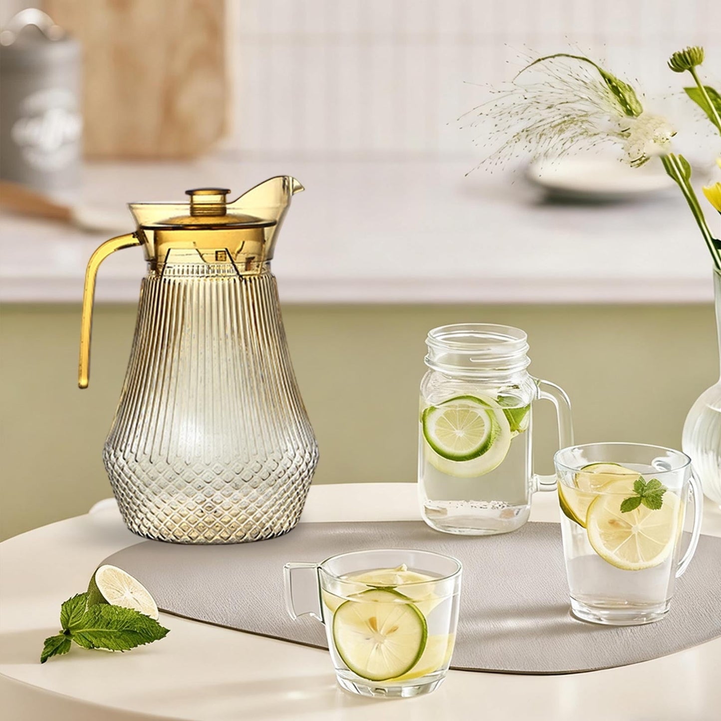 Acrylic Pitcher, Clear Plastic Water Pitchers with Lid and Spout, Iced Tea Pitcher Beverage Containers for Fridge, Juice, Sangria, Lemonade, Shatter-proof, BPA-Free Yellow