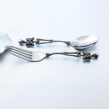 Darzheoy Stainless Steel Skeleton Skull Spoon and Fork Flatware Tableware Gifts for Halloween Easter and Christmas (Spoon) B