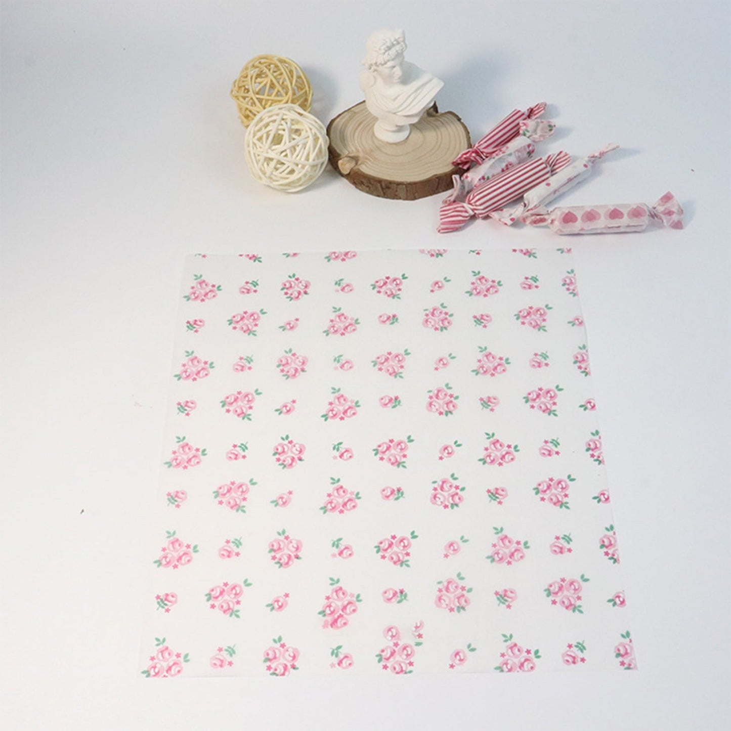 Darzheoy Wax Paper, Food Picnic Paper, 50 sheets Grease Proof Paper, Waterproof Dry Hamburger Paper Liners Wrapping Tissue for Plastic Food Basket C