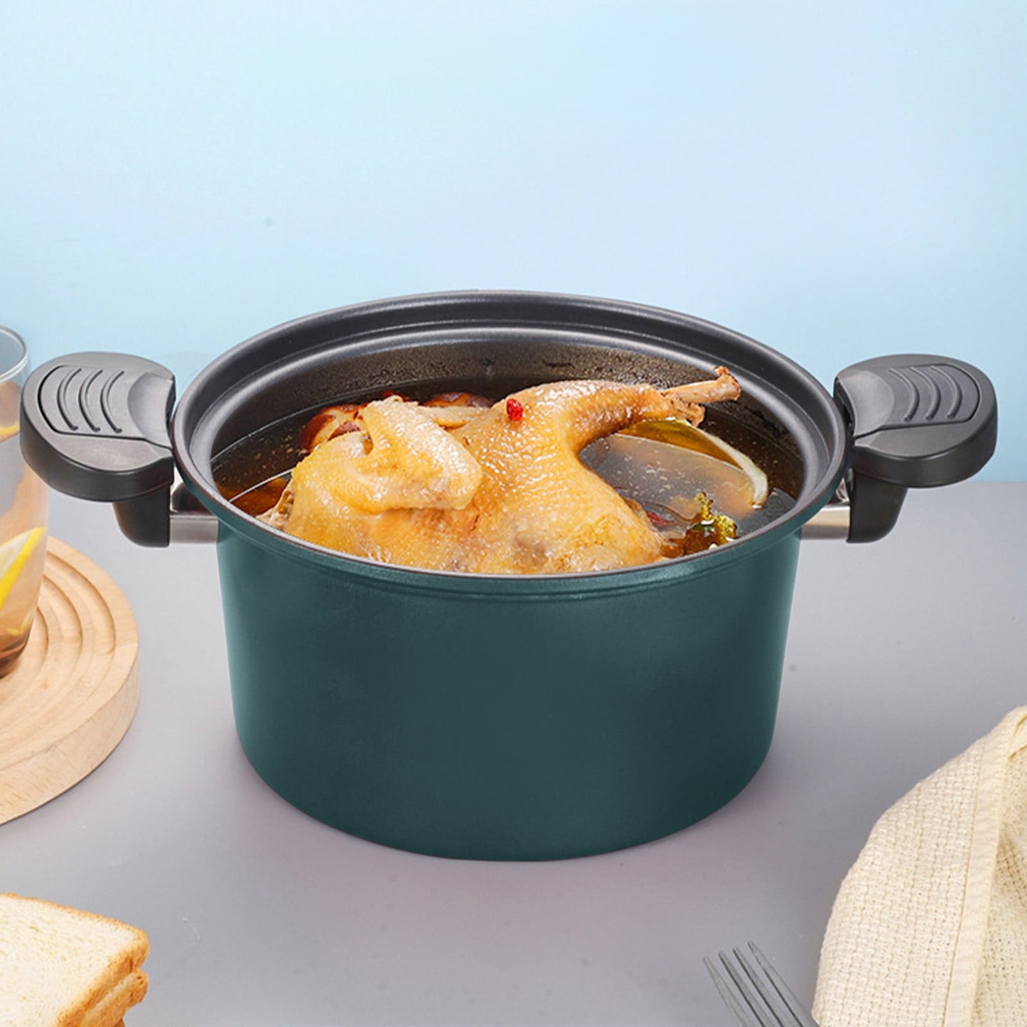 Darzheoy Nonstick Ceramic Coated Sauce Pan with Lid, Crock Pot with Twist & Lock Handles, Micro Pressure Cooker Versatile Cookware for Stovetops, Easy to Clean Green