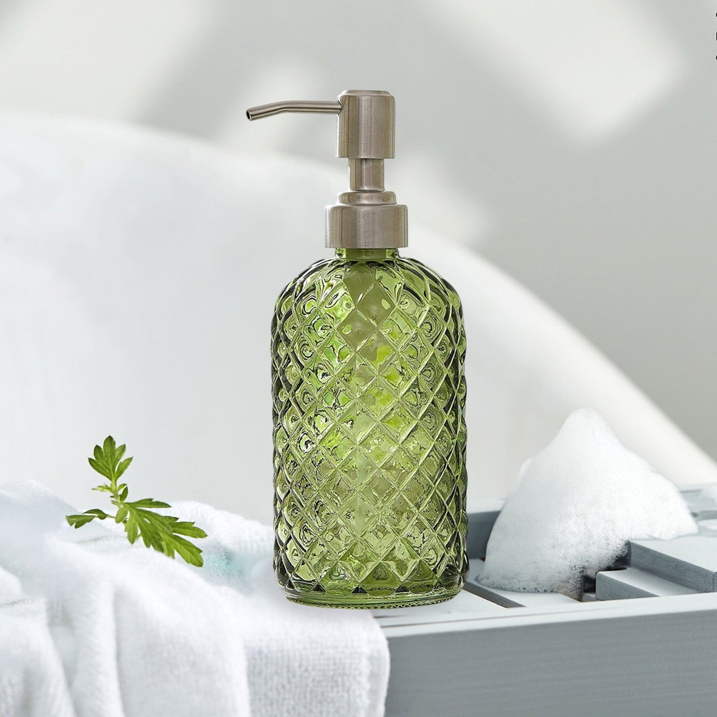 Darzheoy Glass Soap Dispenser 15 Oz for Bathroom Kitchen, Hand Soap/Lotion Dispenser with Plastic Pump Green.